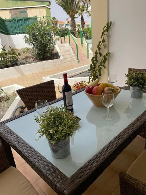 Puskas Apartman Costa De Antigua Exteriör bild
