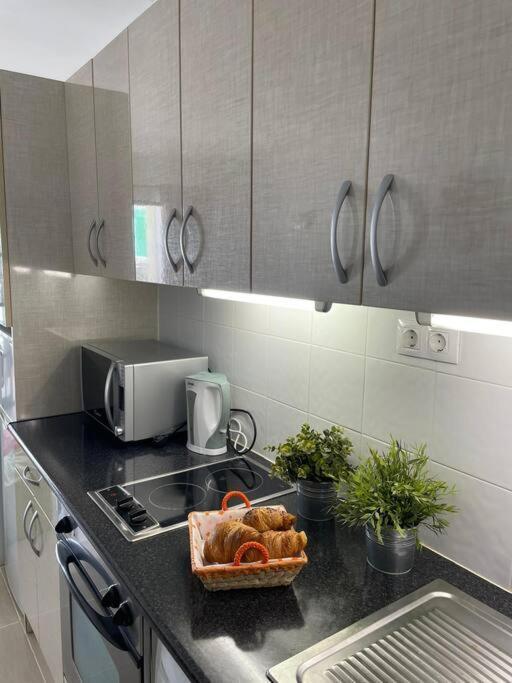 Puskas Apartman Costa De Antigua Exteriör bild