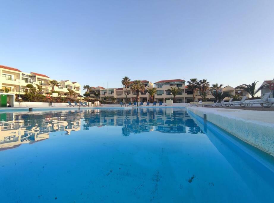 Puskas Apartman Costa De Antigua Exteriör bild