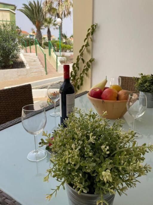 Puskas Apartman Costa De Antigua Exteriör bild