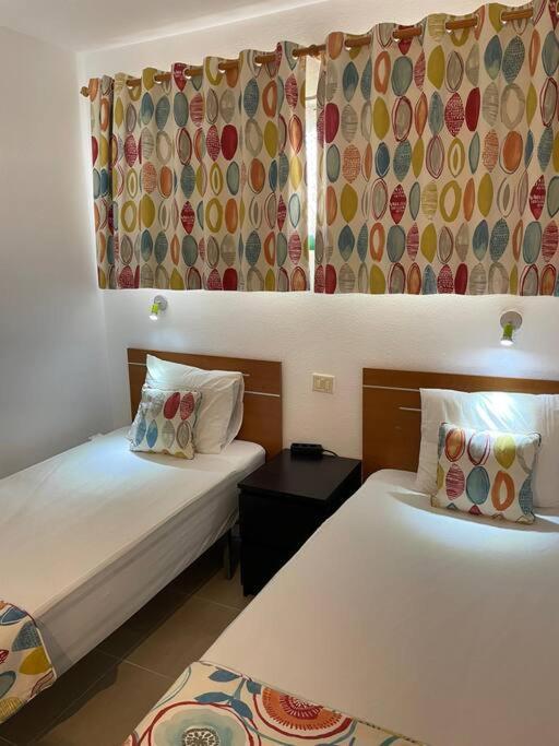 Puskas Apartman Costa De Antigua Exteriör bild